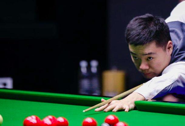 论员和老一 论员和老一