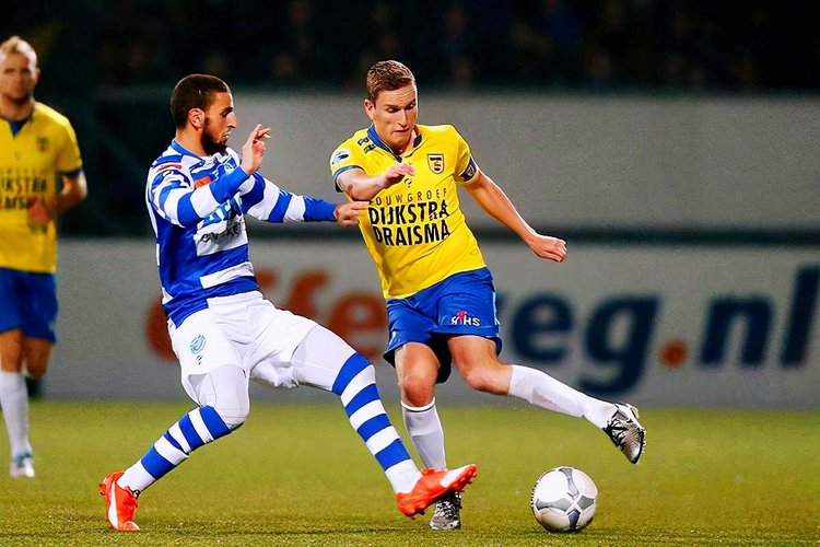 欧协联赛：切尔西以5比1力挫沙姆洛克流浪队.