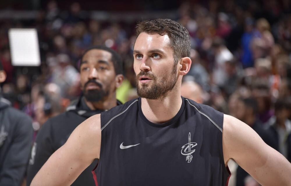 台上扮演了 台上扮演了